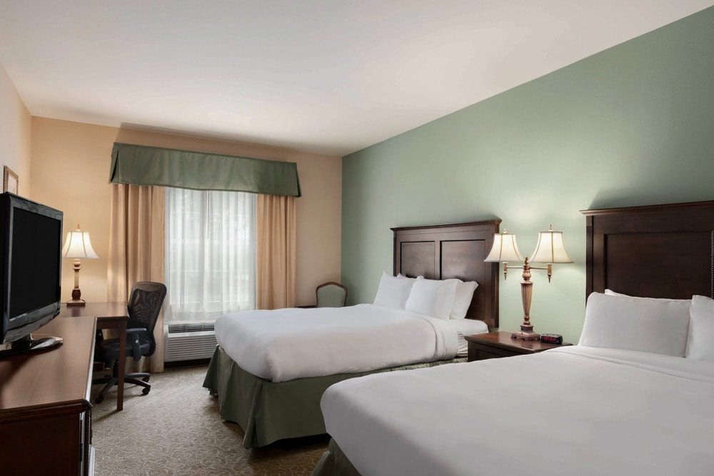Asheville Budget-friendly Hotels: Country Inn and Suites by Radisson Asheville West