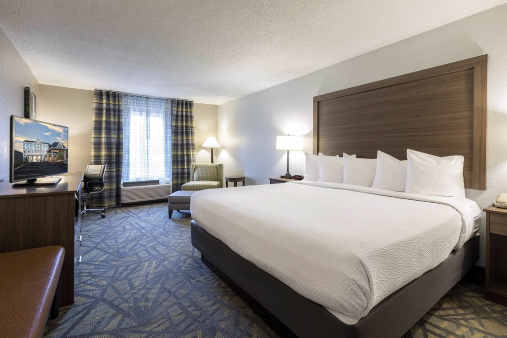 Budget-friendly Asheville Hotels: Country Inn and Suites by Radisson Asheville Downtown