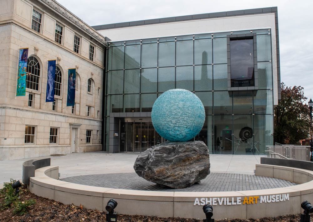 Unique Things to do in Asheville when Raining: Asheville Art Museum
