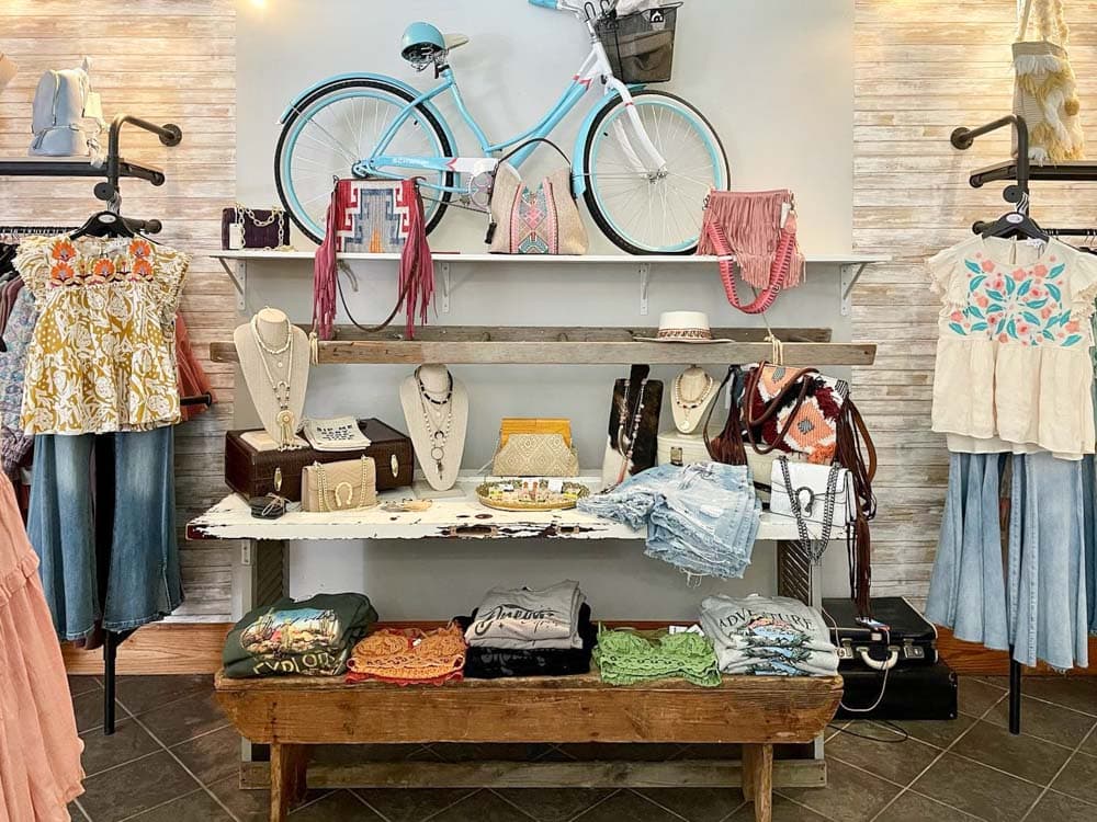 Best Boutiques in Asheville: Traveling Chic Boutique