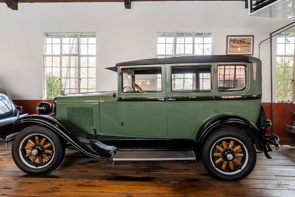 Art and Science Museums in Asheville: Estes Winn Antique Car Museum