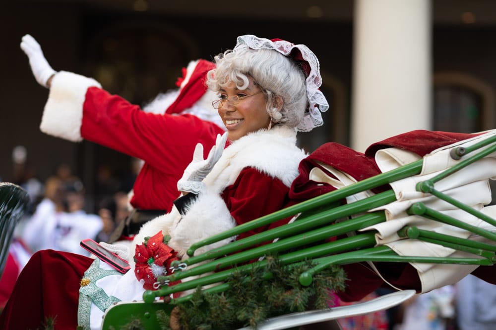 What to Do in Asheville in November: Asheville Holiday Parade