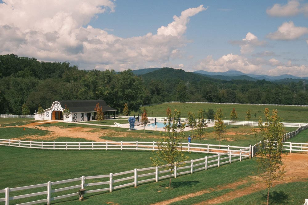 Romantic Wedding Venues in Asheville: The Horse Shoe Farm