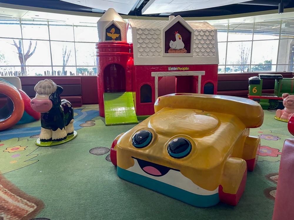Must Visit Playgrounds in Asheville: Asheville Mall