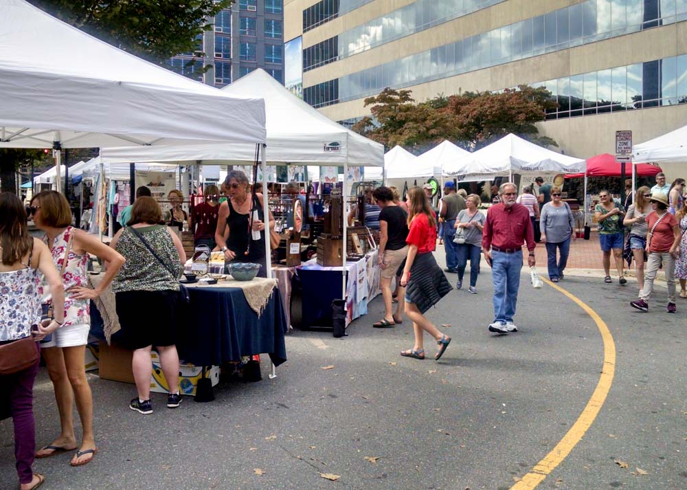 What to do in Asheville in the Fall:Asheville Art in the Park