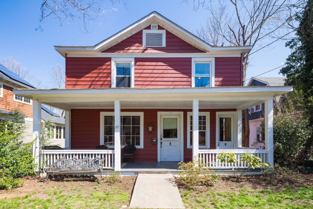 Asheville Airbnbs Vacation Homes: The Flint Street House