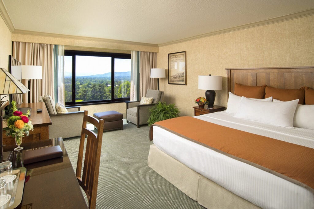 Best Hotels in Asheville North Carolina: Omni Grove Park Inn