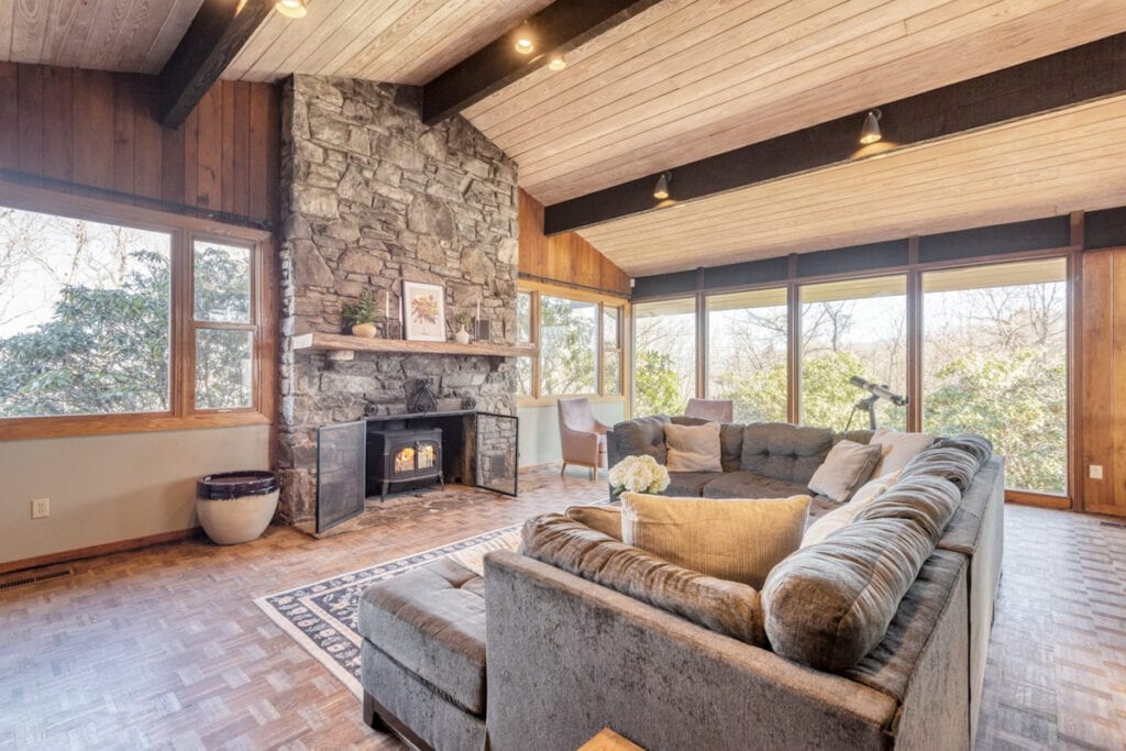 Top Airbnbs in Asheville, North Carolina: Asher by AvantStay