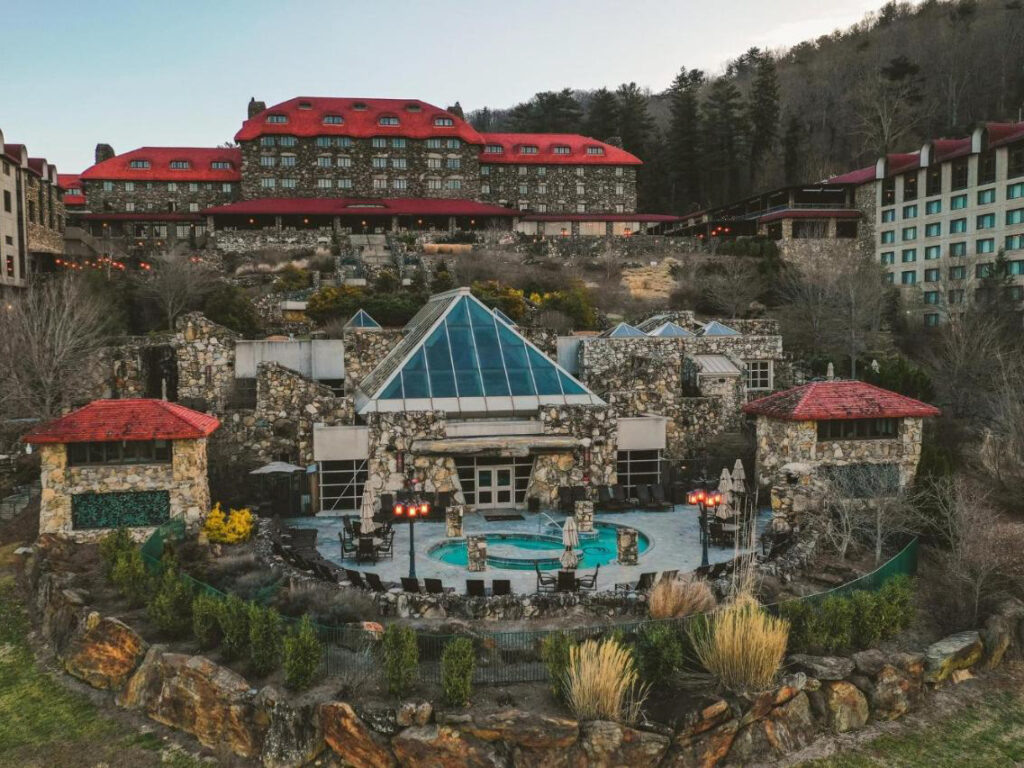 Bachelorette Party Ideas and Activities in Asheville: Omni Grove Park Inn