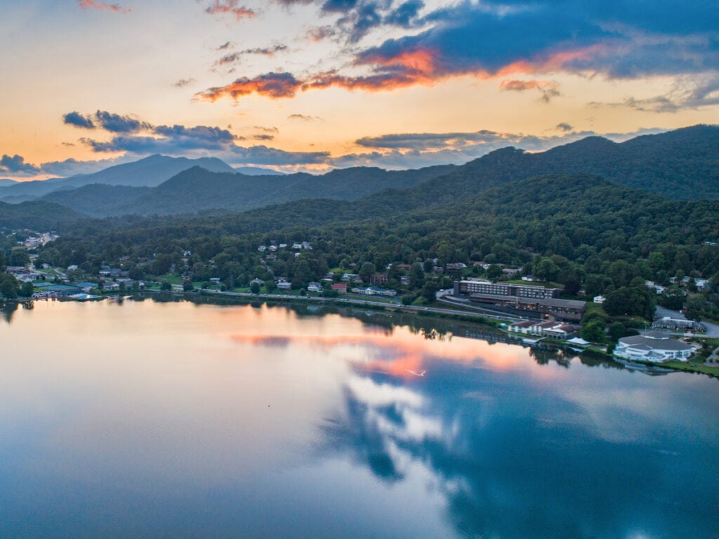 Top Lakes near Asheville, NC:Lake Junaluska
